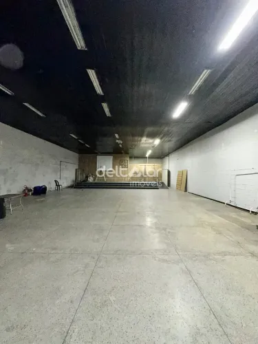 Galpão com 422 metros para locação, Jaqueline, Belo Horizonte, MG