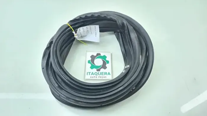 Borracha Carroceria Dianteira Esquerda Honda Fit Ano 2016 Preto