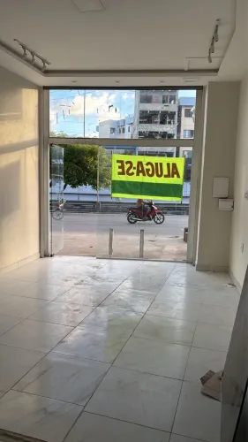 Aluga-se ponto comercial Avenida Canal