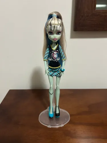 Boneca Monster High Frankie Stein Ghoul Spirit