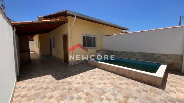 Casa em Rua Mario Micas - Jamaica (Praia) - Itanhaém/SP