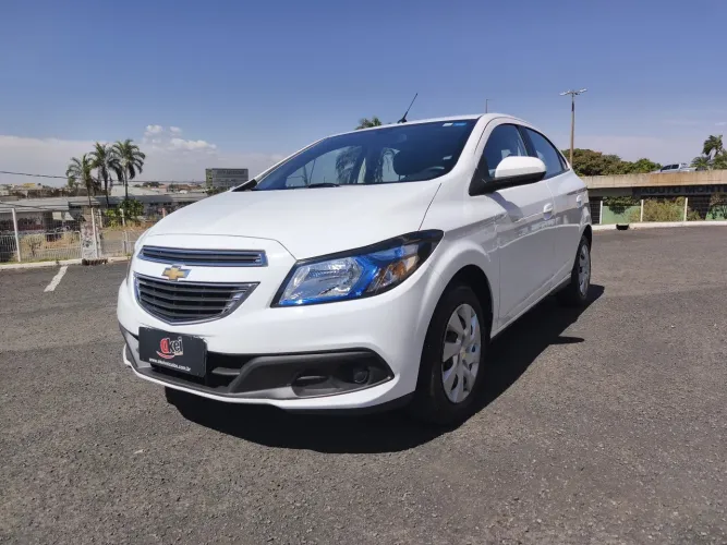 Chevrolet Onix Hatch LT 1.4 8V Flex Power Aut. 4P 2015