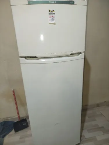 Vendo Geladeira biplex Consul