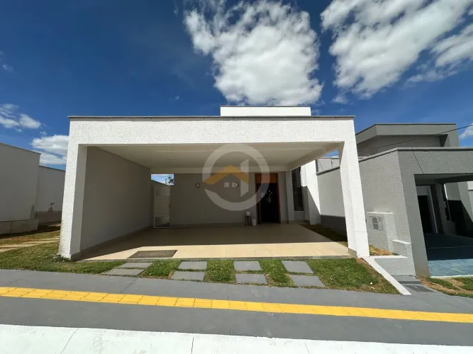 CASA EM CONDOMINIO