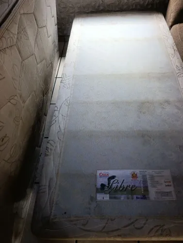 Cama de solteiro