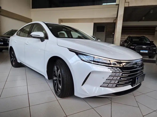 BYD King GS 1.5 16V Híbrido Aut. 2025