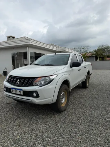 Mitsubishi L200 Triton Sport GL 2.4 Diesel 2023