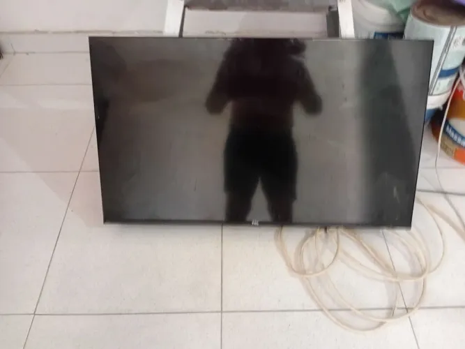 TV com defeito