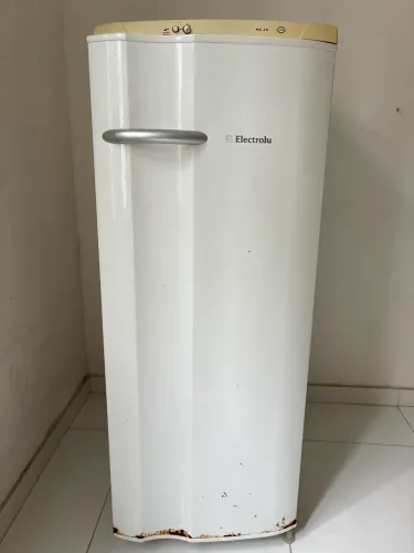 Vendo geladeira