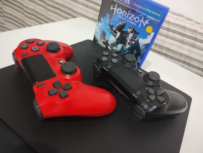 Ps4 slim 1 TB
