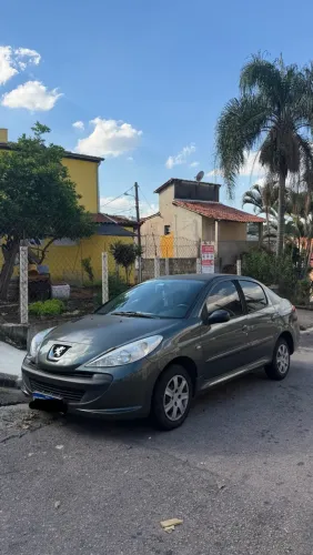 Peugeot 207 Sedan Passion XR 1.4 Flex 8V 4P 2011
