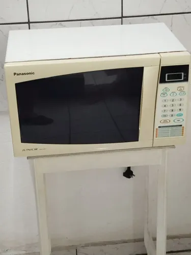  MICRO-ONDAS PANASONIC PARA CONSERTO OU RETIRADA DE PEÇAS 