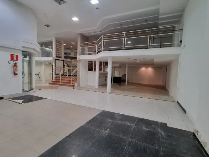 Excelente Lojão c/ 400 m2 B. Estoril - Belo Horizonte MG