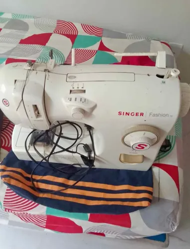 Máquina Singer parou de funcionar