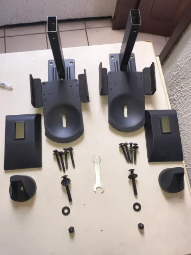 Suporte de Parede para caixas de Monitoramento