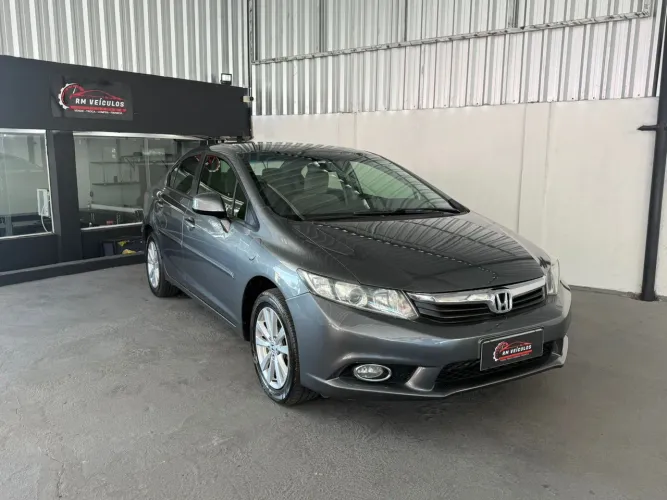 Honda Civic Sedan LXS 1.8/1.8 Flex 16V Aut. 4P 2014