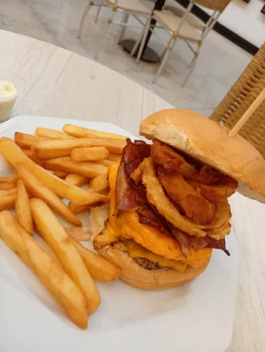 Vendo hamburgueria