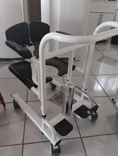 Cadeira Hidráulica para Idoso