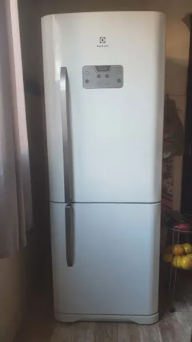 Geladeira Eletrolux 454 L. 220v