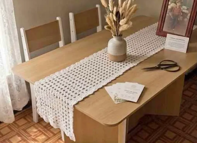 Trilho de mesa artesanal de crochê