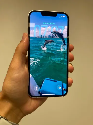 iPhone 13