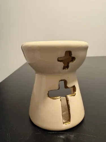 Incensário para usar com óleos aromáticos.