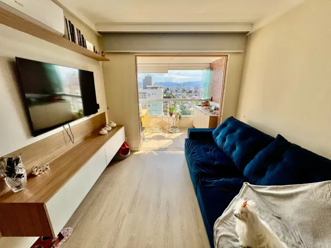 APARTAMENTO COM 2 QUARTOS, 1 SUÍTE E SACADA NO JARDIM ATLÂNTICO EM FLORIANÓPOLIS
