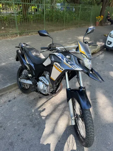 Xre 300 adventure 2022