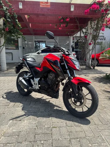 HONDA CB 300F TWISTER 2024 13000km