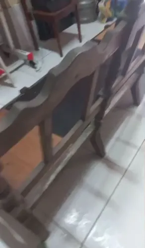 Sofá antigo enorme (2.25 de comprimento)Para ser restaurado