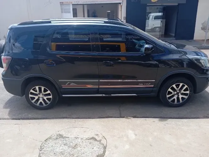 Chevrolet Spin Activ 1.8 8V Econo. Flex 5P Aut. 2016