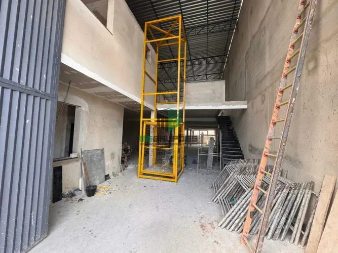 OPORTUNIDADE EXCLUSIVA GALPÃO DE ALTO PADRÃO EM NOVA SERRANA/MG