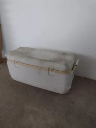 Caixa térmica Cooler Igloo 113 L.