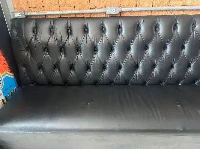 Sofá para loja, barbearia, sala de espera. Salão 