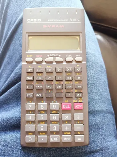 Calculadora Científica Cássio FX82TL