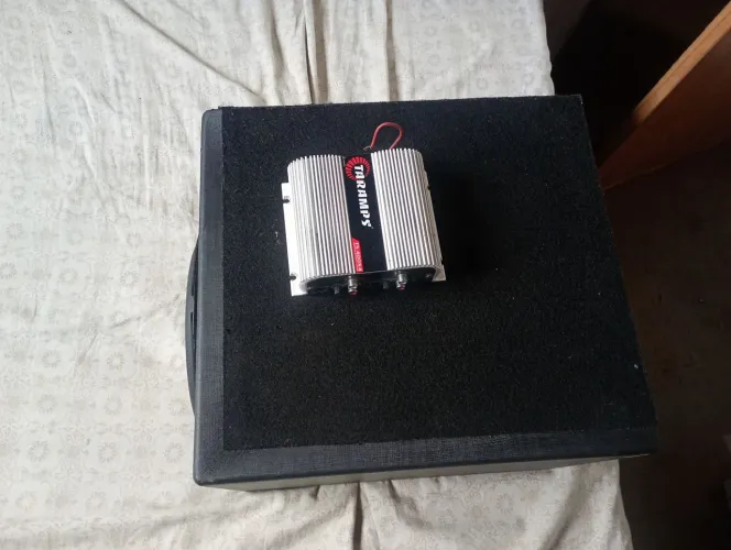 Caixa de Subwoofer de 10 Bravox de 400 whats e modulo