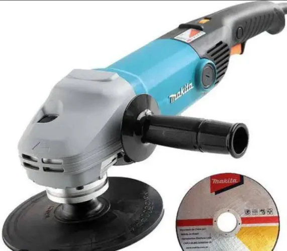 Lixadeira Makita 