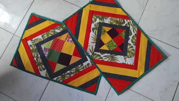 60 Reais o Par de tapetes confeccionado com tecidos