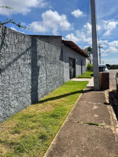 alugo casa no residencial campos dourados 3 quartos