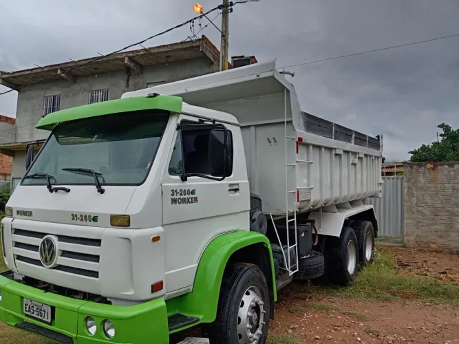 Caminhão traçado 
