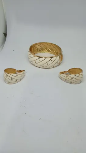 Pulseira e brincos anos 80 semi joias