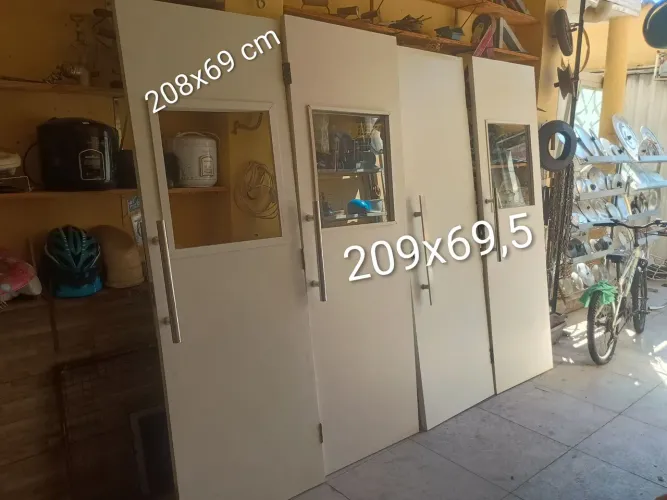 4 portas sem marco 150$ Cada ou 550$ as 4