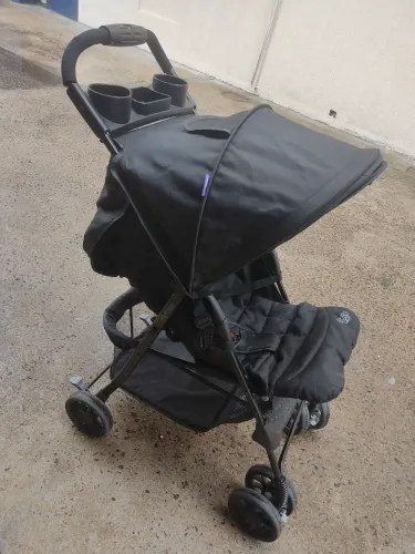 Carrinho de bebê Cosco