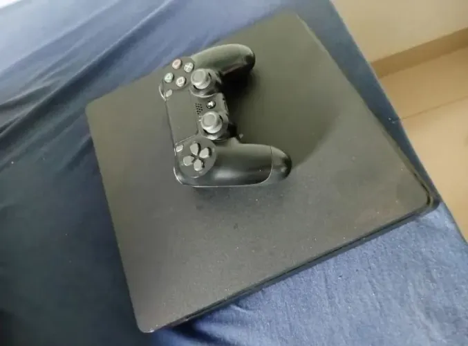 Ps4 slim 1tb
