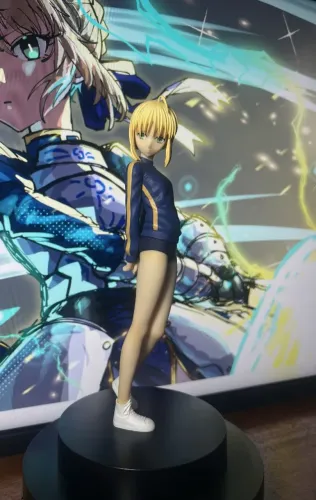 Altria Pendragon SQ Saber, Gym Outfit version (Banpresto)