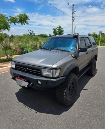 Toyota Hilux SW4 4X4 2.8 Diesel 1993