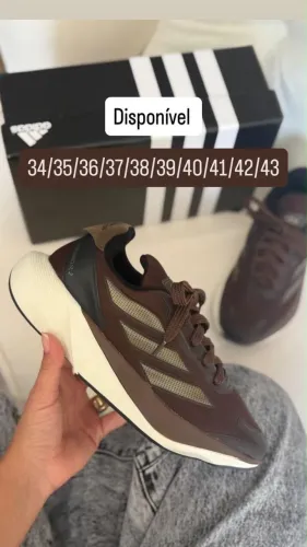 Tênis Adidas