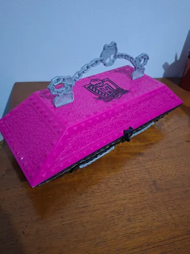 Laboratório de Criação "Crie seu Monstro"  Monster High