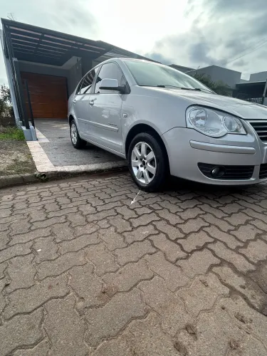 Volkswagen Polo Sed. Comfort. 1.6 MI Tot. Flex 8V 2007