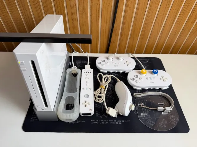 Nintendo Wii + 15 jogos clássicos + Emulador Snes